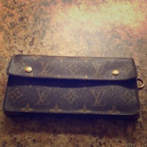 Beautiful 💯% Authentic LV long wallet.